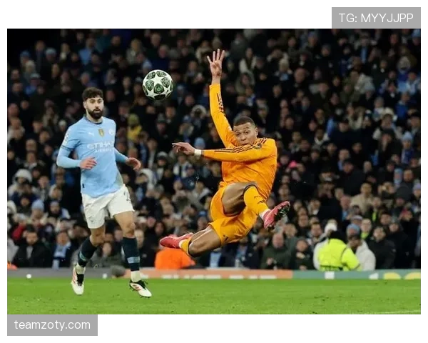 伊萨克与姆巴佩的进攻效率与赛场影响力差异解析：终结能力、创造价值与战术权重对比