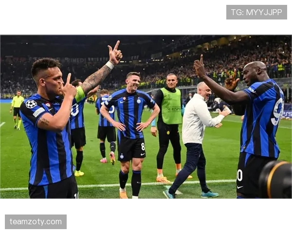 劳塔罗与卢卡库巅峰期进攻效率及战术适配性差异解析